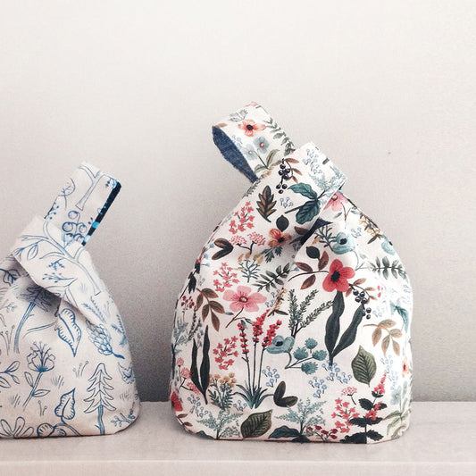 Knot Bag with Gusset
