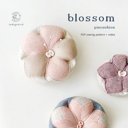 Modèle PDF de coussin à épingles en fleurs